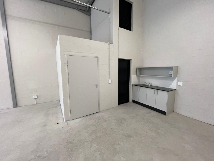 To Let commercial Property for Rent in Montague Gardens Western Cape